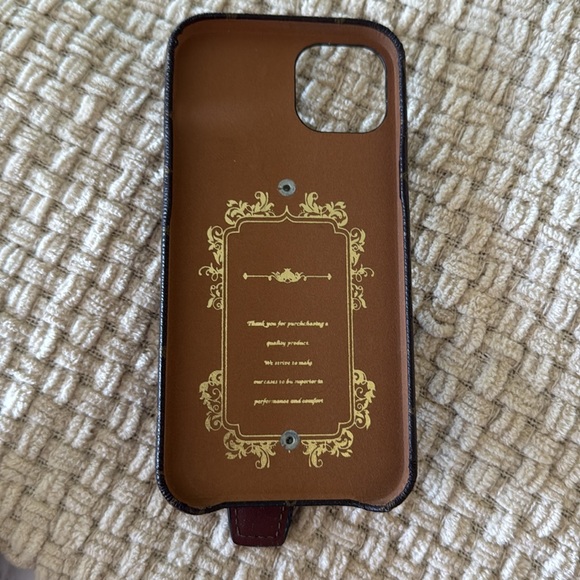 Luxury inspired iPhone 14 Plus case - Picture 3 of 5